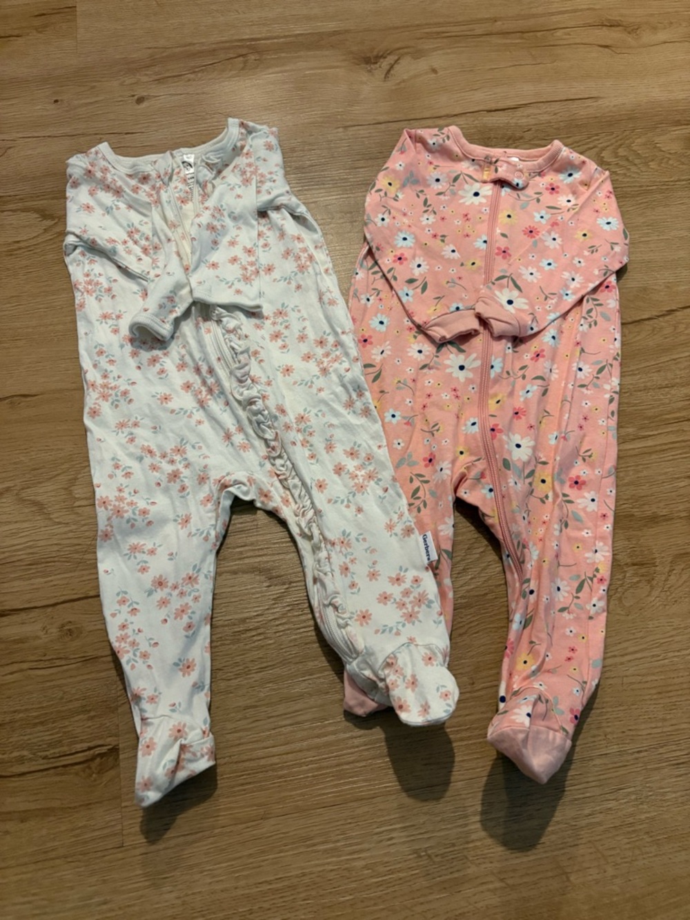 NWOT Gerber 100% Cotton Floral Zip One-Piece Pajamas - White & Pink